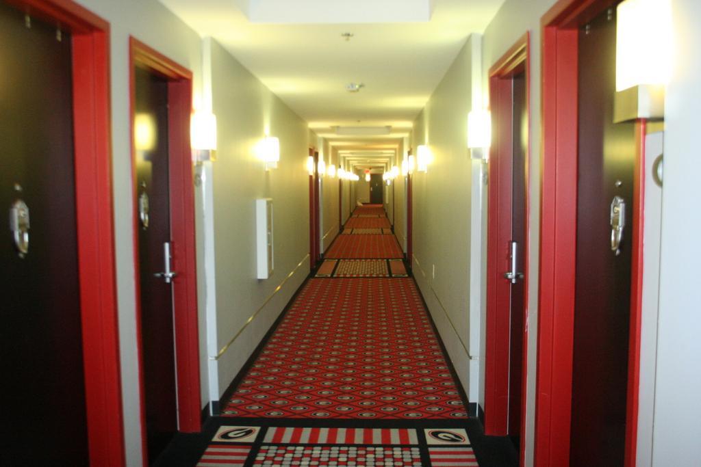 Georgia Gameday Center Hotel เอเธนส์ ภายนอก รูปภาพ